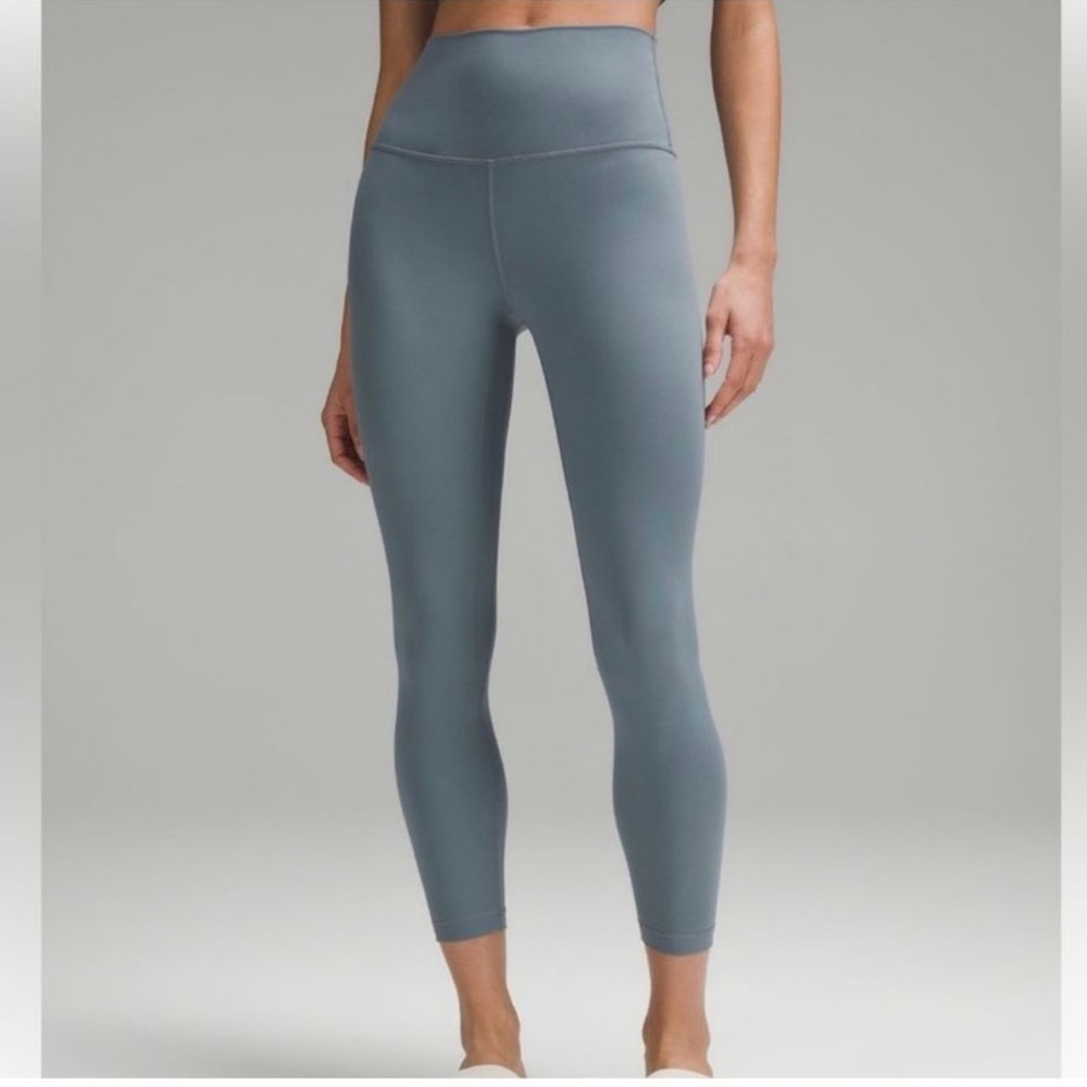 Blue lululemon align leggings 28”